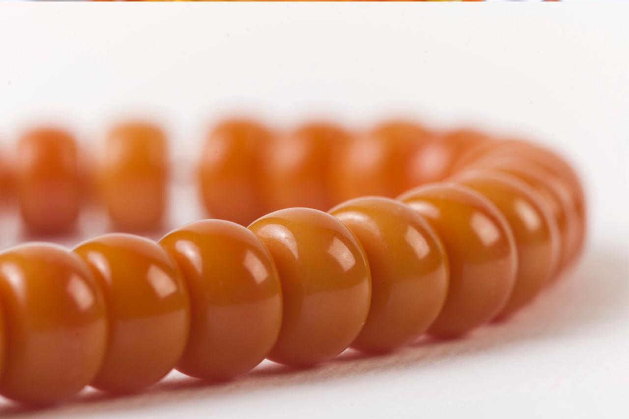 Kehribar Tesbih Bakımı ve Yapımı: Kapsamlı Rehber