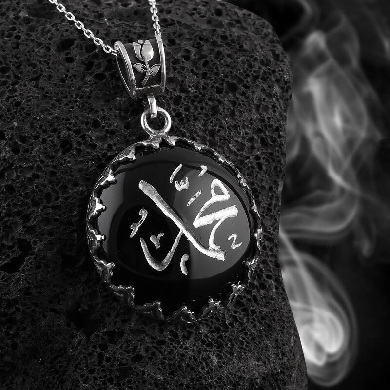 Hz.Muhammed Yazılı Siyah Onix Taşı 925 Ayar Gümüş Kolye