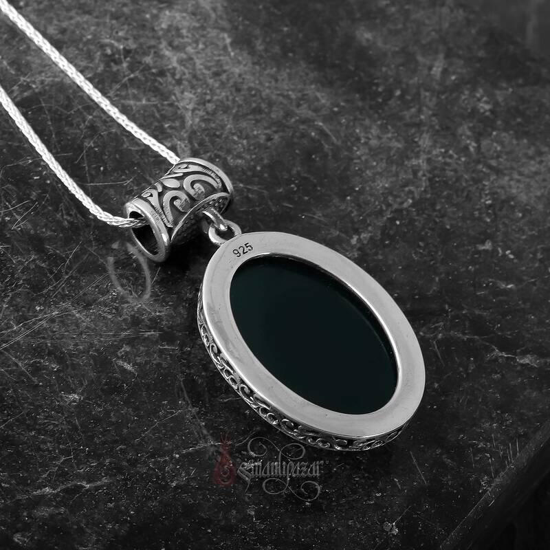 Yeşil Akik Taşı Ayetel Kürsi Yazılı Elde Oyma Sanatı Gümüş Kolye - 2